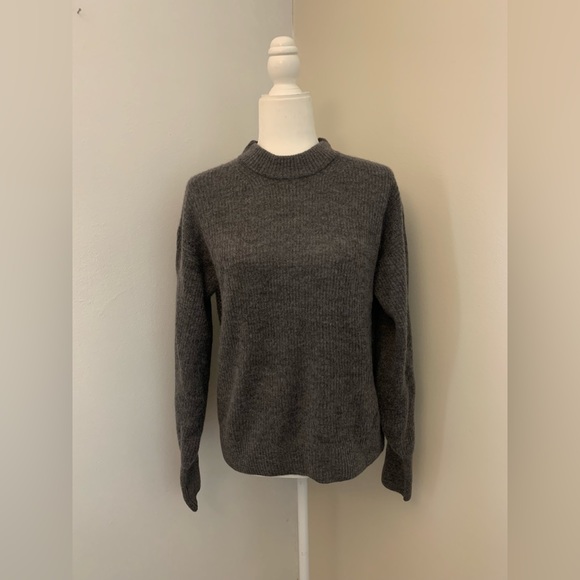 NWT QUINCE gray crew necked sweater wool and alpaca 🦙 - Picture 1 of 9